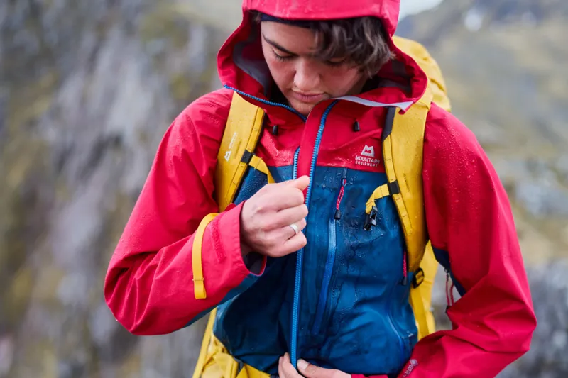 Mountain Equipment Women's Makalu Jacket Amethyst/Medieval Blue-1